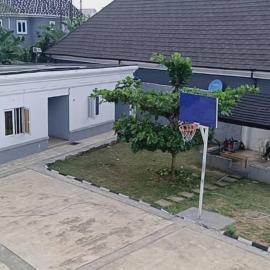 House One Apartment, hotel em Akure