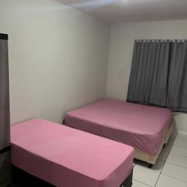 Quarto para viajantes, hotel in Montes Claros