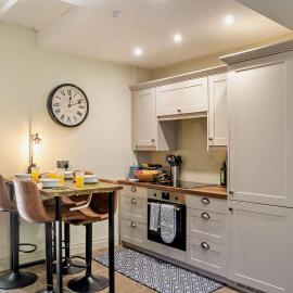 2 Bed in Cherry Burton oc-c37535, hotel in Cherry Burton