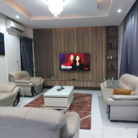 2 Bedroom Apartment ASPEN VILLA & more rooms, hotel a Ikate