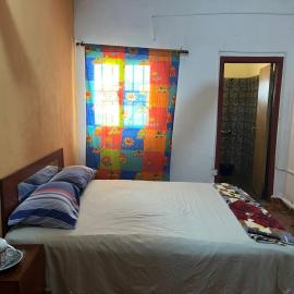 Sumanya guest house 5, hótel í Sukuta