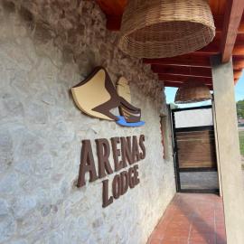 Arenas Lodge Hotel, hotel v destinaci Esquina