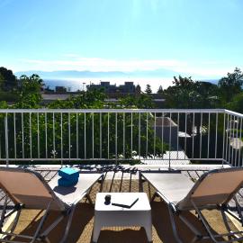 Stunning Seaview Apartment in Mati, Nea Makri