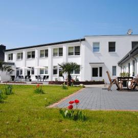 Appartementanlage-Ferienwohnungen Weiße Möwe, hotel Sassnitzban