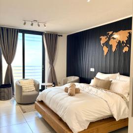 Bela Luxury Suite-Near Wernhill