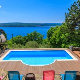 Apartments Djusi, Hotel in Dramalj