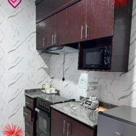 Britney Luxury Apartment, hotel in Irete