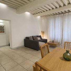 Bright Nîmes Center Flat with Terrace