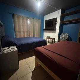 Habitacion en casa por el aeropuerto