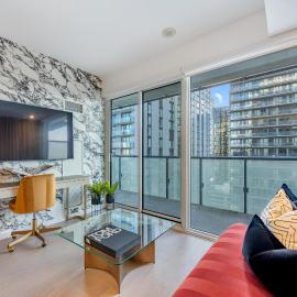The Regent Suites - Downtown Toronto - Across TIFF Bell Lightbox