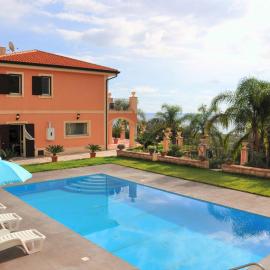 Villa Gramati, hotel di Savoca