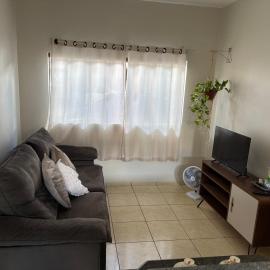 Apartamento com garagem coberta, hotel in Tangara da Serra