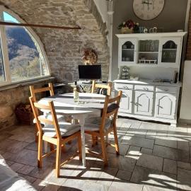 Casa Pietra, Hot tub Sauna, khách sạn ở Boveglio