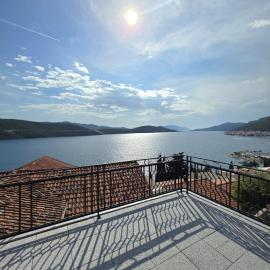 Guest House Lara, hotel i Neum