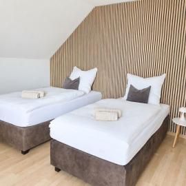 Helle und großzügige Wohnung 100 qm in ruhiger Lage