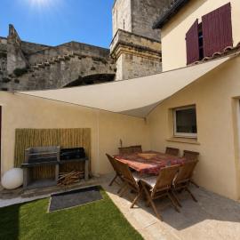 Villa jardin BBQ Piscine enfants Aigues Mortes Intra Muros