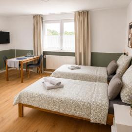 OMNI Rooms - Kastanienhof, hotel en Wustermark