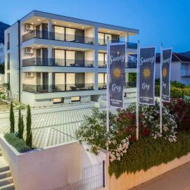 Sunny Day Luxury Holiday Apartments