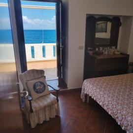 La casa sugli scogli, hotelli kohteessa Scilla