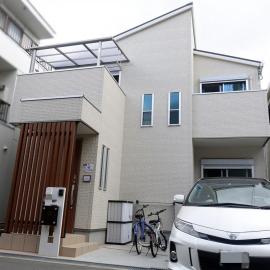 Ideal Family House near Namba with Free Parking