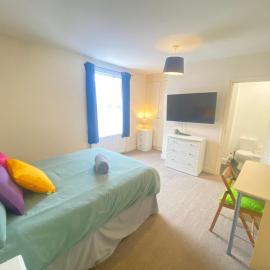 4-5 Bedroom House For Corporate Stays in Kettering, hotel Ketteringben