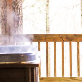 Eagles Nest at Avenwood Cabins, hotel in New Straitsville