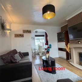Charming 2 bedroom house in Shipley, hotel in Shipley
