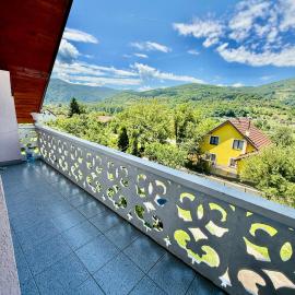 Studio Apartman Amorea Balkon s pogledom, privatni parking i blizina Drine