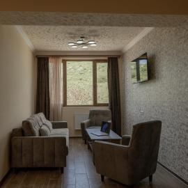 Old House Residence Aghveran & Restaurant, hotel in Arzakan