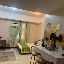 AG Condotel at Newport City, hotell i Manila