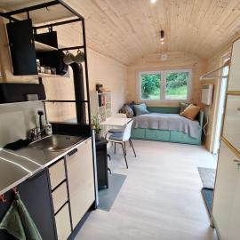 Sunny Hill Tiny House für 2 Personen、Echternacherbrückのホテル