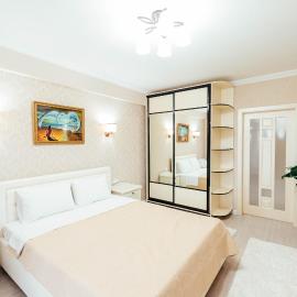 Green 2BR Stay Near the Park