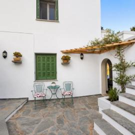Stellinas Pretty House