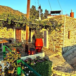 Kalavros cretan house with magnificent view โรงแรมในKalavroú