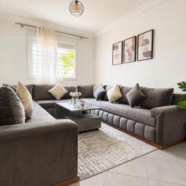 Cosy Apartment Near Beach & Airport
