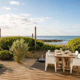 LocaLise - M6C - Les Clés de l'Océan - Maison avec vue mer exceptionnelle - Accès plage immédiat depuis la terrasse - Terrasse, jardin clos - Wifi inclus - Linge de lit inclus โรงแรมในTréffiagat