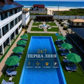 Weekend Family Hotel, khách sạn ở Karolino-Buhaz