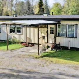 Majoitu viihtyisästi, tilaa riittää koko perheelle!, hotel v destinácii Alavus