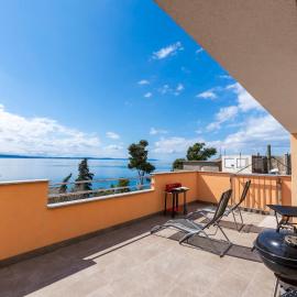 Villa Tomaš - Sea View Apartments, hotel u gradu Jesenice