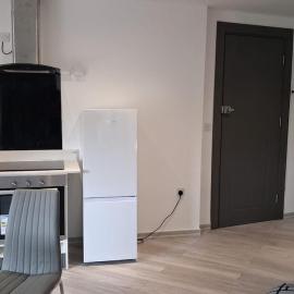 Modern Studio Apartment with En-Suite