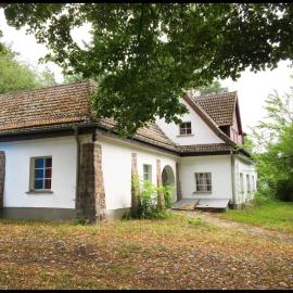 Joli maison dans la verdure 5 chambres avec Tennis
