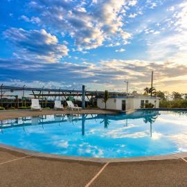 Apartamento cerca parque del Café con Piscina, hotel in Montenegro