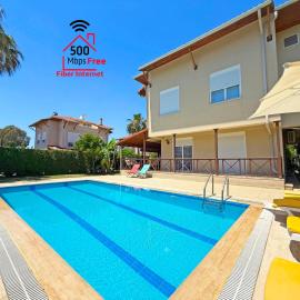 Paradise Town Villa Orchard, ξενοδοχείο στο Μπέλεκ