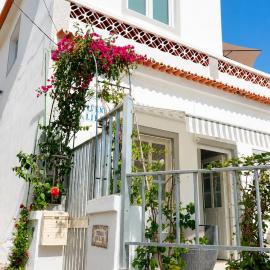 Casa tradicional- 3 quartos-150m praia no coração da cidade velha