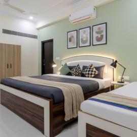 Hotel The Luxury F S Bliss Most Premium Rooms NearTaj Mahal !!! Best Stay In Agra, hótel í Agra