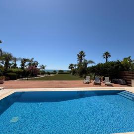 Emerald Seafront Residence