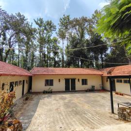 Outbackwoods homestay room Robusta