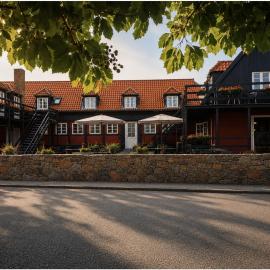 Klippen Hotel - Skt Jørgens Gaard, hotel Gudhjemben