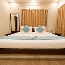 Metro Guest House,Near South City Mall