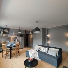Turu 6, Quiet Central Apartment